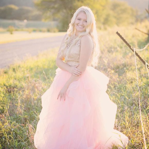 Meet your Posher, Taylor - Picture 1 of 1